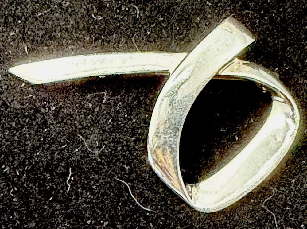 Vintage 1983 Tiffany & Co. Paloma Picasso Sterling Silver Ribbon Loop Brooch Pin